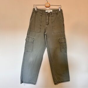 Grenade Jeans cargo pants olive green size 4 high rise straight leg